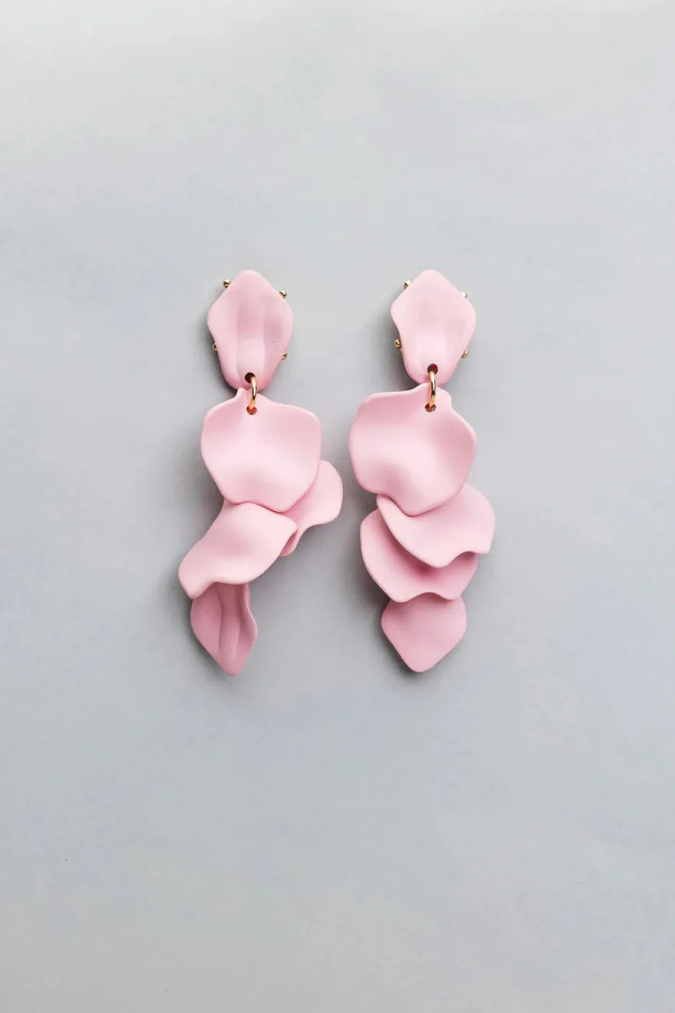 Bow 19 korvakorut, LEAF EARRING Vaaleanpunainen