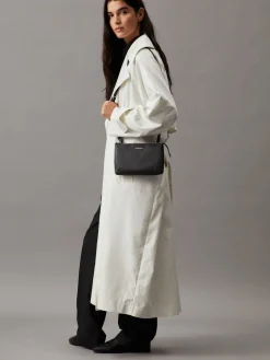 Calvin Klein Accessories laukku CK Must Xbody, musta