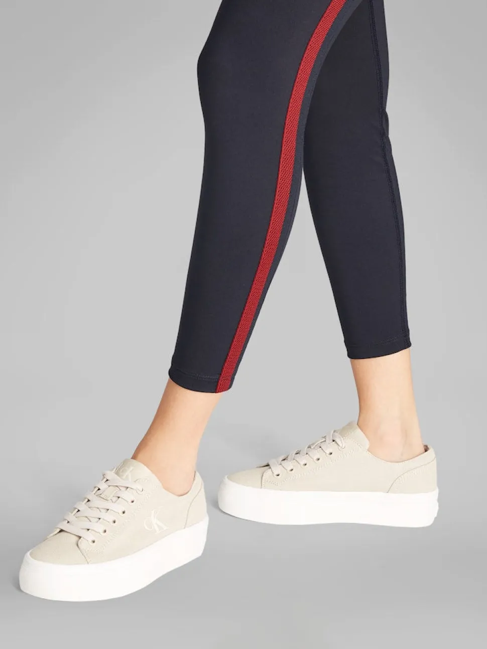 Calvin Klein Accessories naisten kengät, VULC FLATFORM LOW CV MG Vaalea Beige