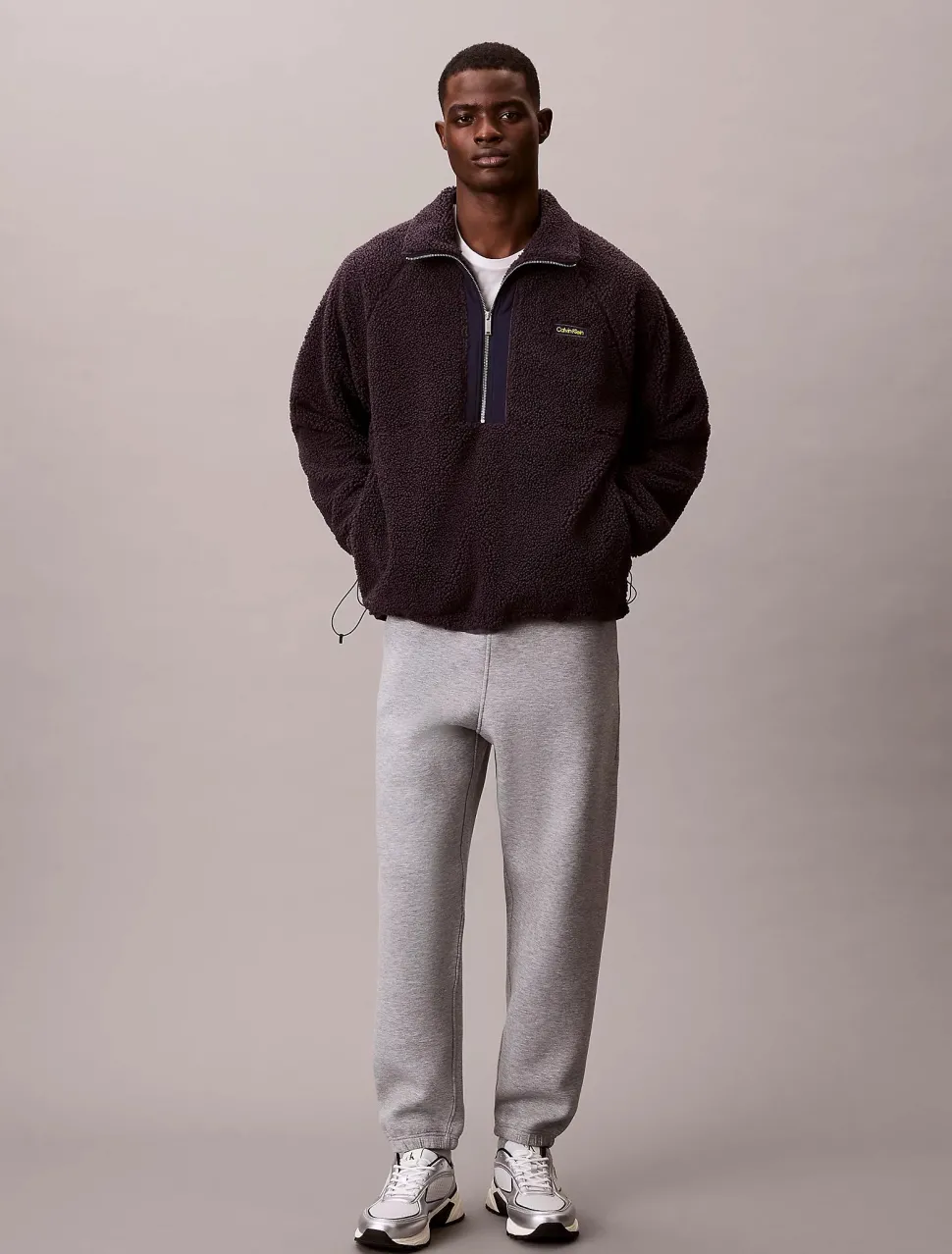 Calvin Klein Jeans miesten collegehousut Cotton Spacer Jogger, vaaleanharmaa