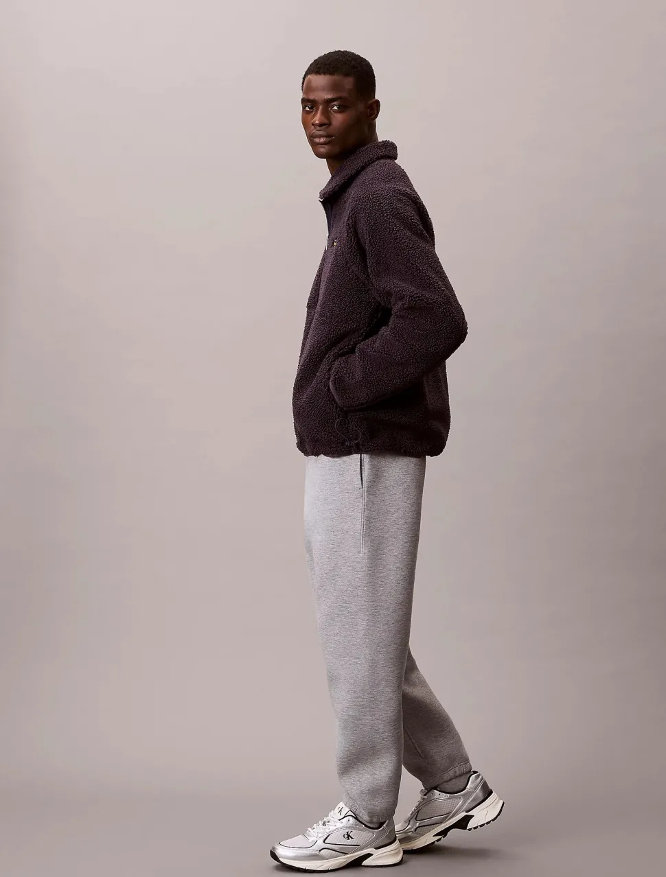 Calvin Klein Jeans miesten collegehousut Cotton Spacer Jogger, vaaleanharmaa