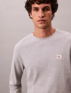 Calvin Klein Jeans miesten paita, LS WAFFLE BADGE CREWNK TEE Vaaleanharmaa