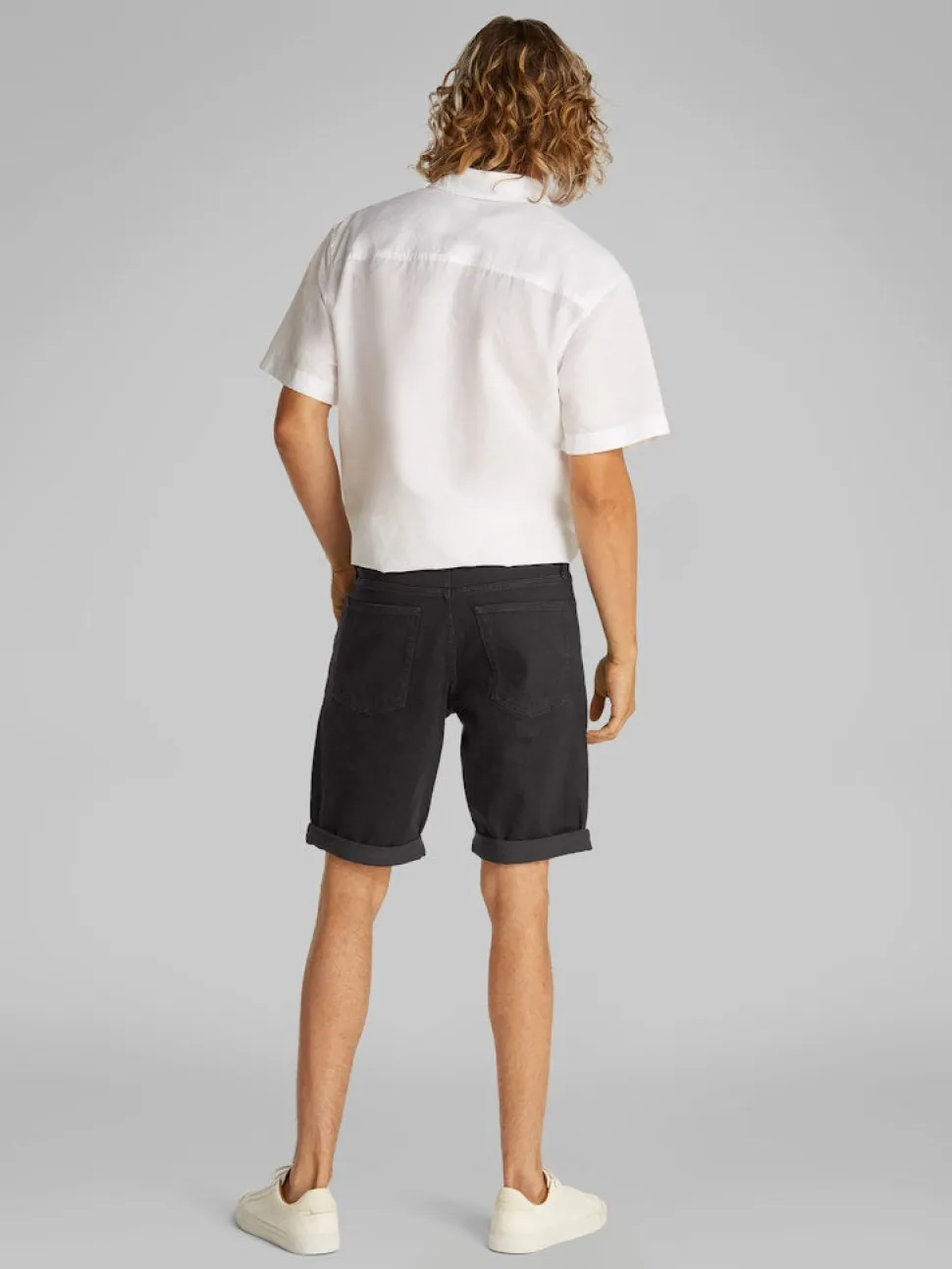 Calvin Klein Jeans miesten shortsit, SLIM SHORT 1A4 BLACK Musta