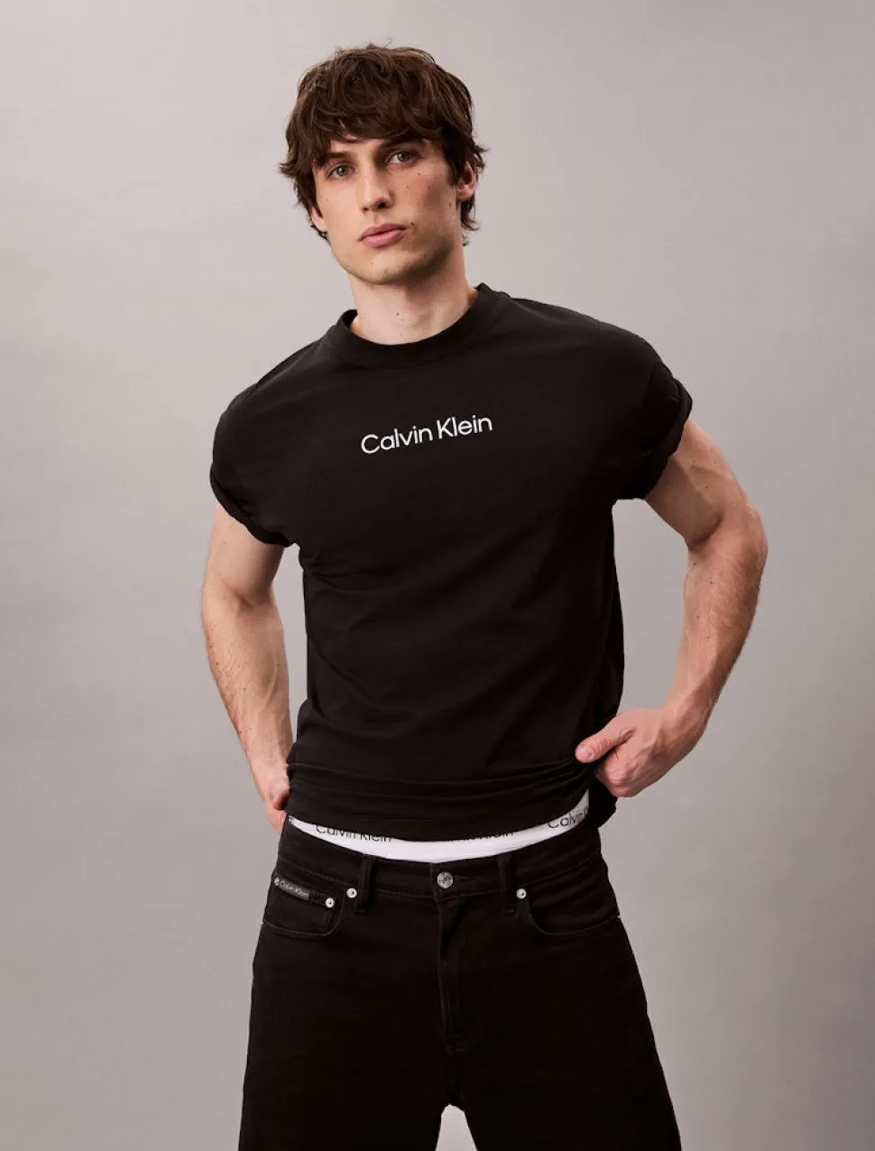 Calvin Klein Jeans miesten t-paita, SS STANDARD LOGO 30S CREWNK TEE Musta
