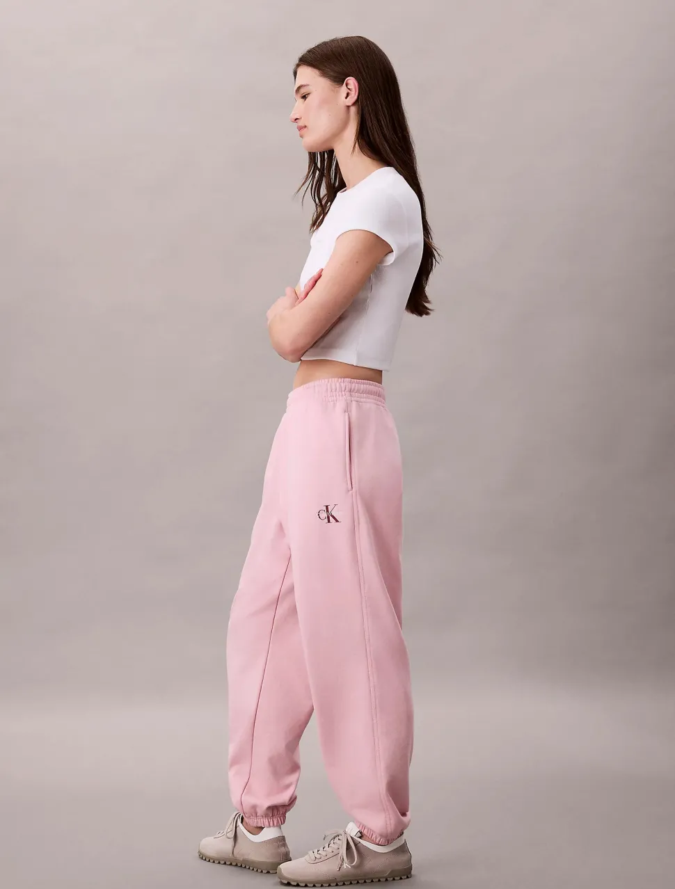 Calvin Klein Jeans naisten collegehousut MONOLOGO FRENCH TERRY JOGGER, vaaleanpunainen