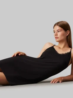 Calvin Klein Naisten Yöasu, SLIP DRESS Musta