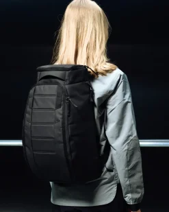 DB Unisex Reppu, HUGGER BACKPACK 25L NOS Musta