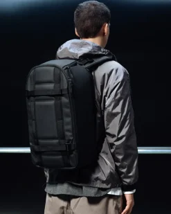 Db Unisex reppu Ramverk Backpack 26l, musta