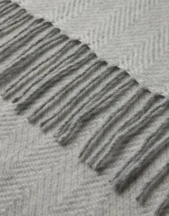 Gino Marcello huivi Heringbone Scarf, vaaleanharmaa