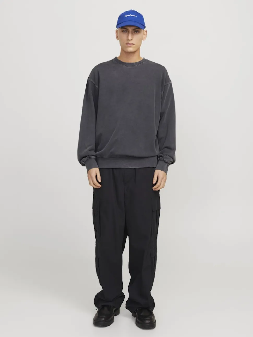 Jack and Jones miesten collegepusero, JJECHARGE FADED SWEAT CREW NECK Castlerock
