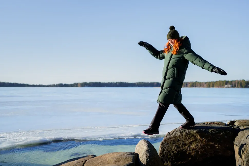 Joutsen Naisten Talvitakki REINA UNTUVATAKKI 104CM Tummanvihreä