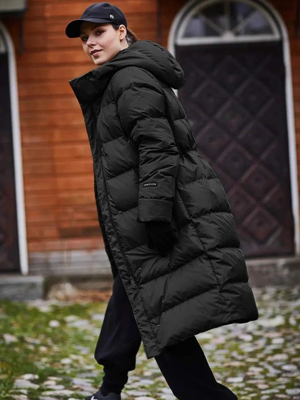 Joutsen naisten untuvatakki K-ULRIKKA, musta