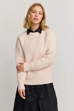 Makia naisten neulepusero MABEL KNIT, luonnonvalkoinen