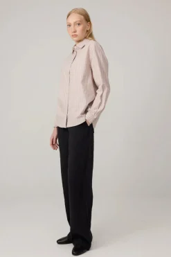 Makia naisten paitapusero Urpu Shirt, raidallinen beige