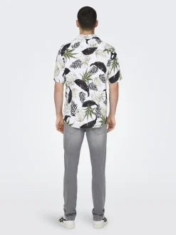Only and Sons miesten kauluspaita, WAYNE LIFE VISCOSE SHIRT Valkopohjainen Kuosi