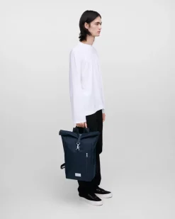 Sandqvist unisex reppy GROUND Rolltop Backpack L, tummansininen