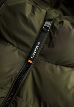 Superdry Miesten Talvitakki, Hooded Sports Puffer Jacket Tummanvihreä
