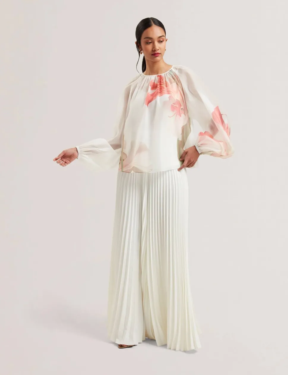 Ted Baker naisten pusero, ERIANA Organza Puff Sleeve Blouse Valkopohjainen Kuosi