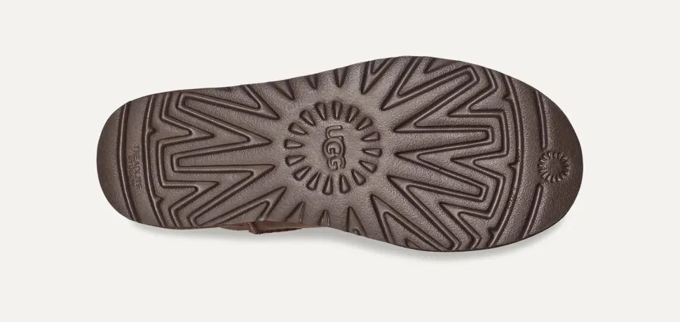 UGG naisten kengät W Classic Short II, tummanruskea